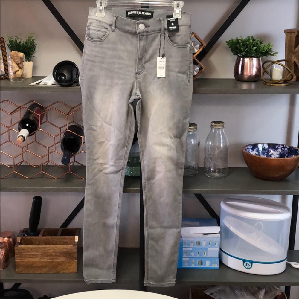 Brand new Express jeans size 8